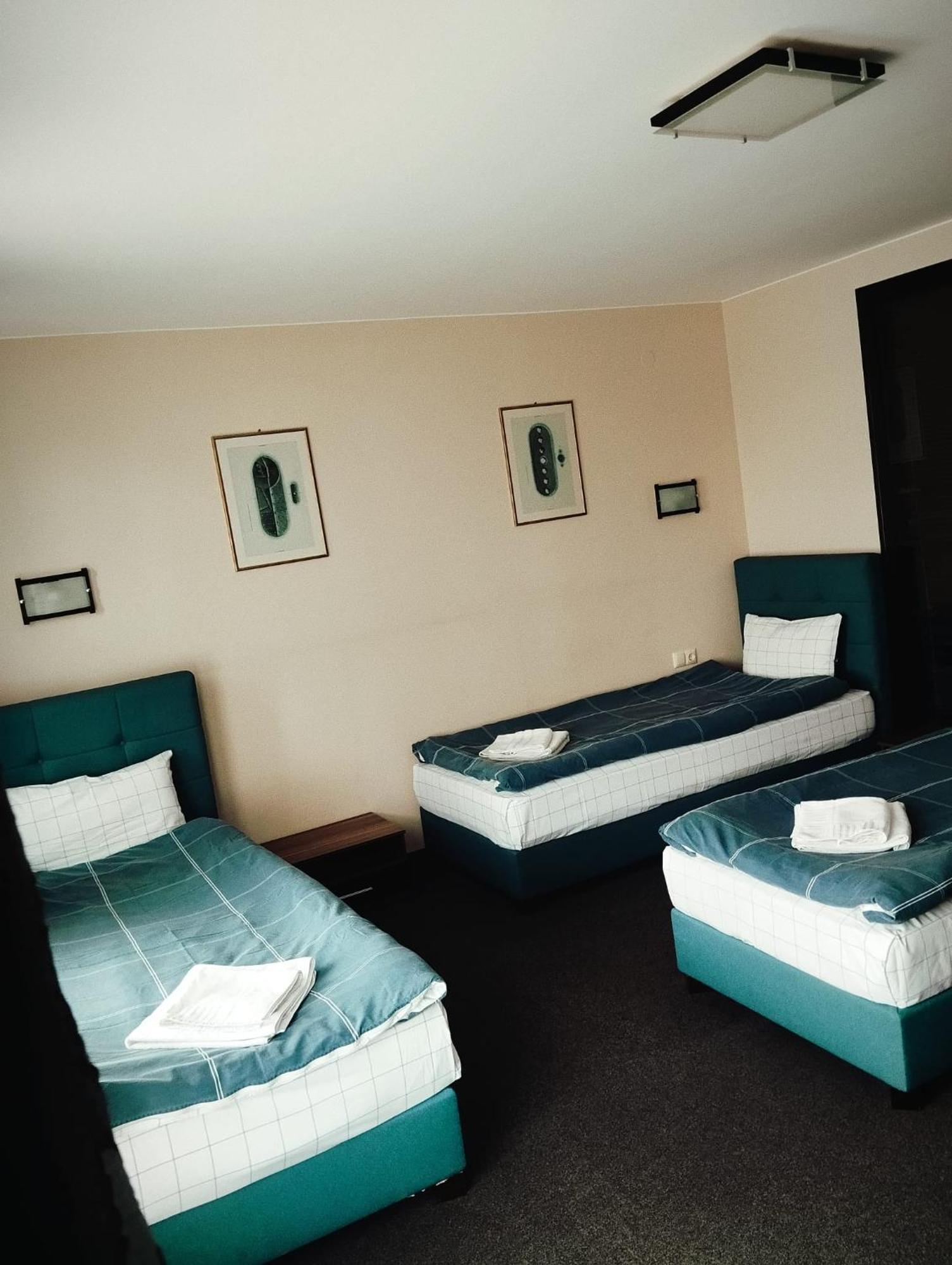Park-Hotel Yambol Exterior photo