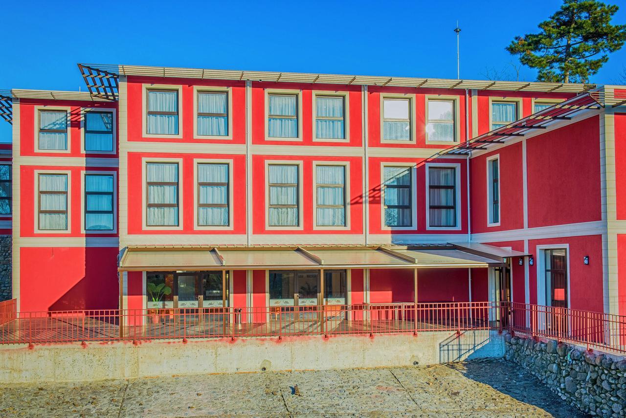 Park-Hotel Yambol Exterior photo